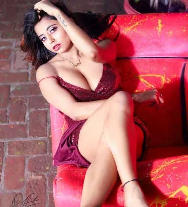 Reliable Escort in Nainital